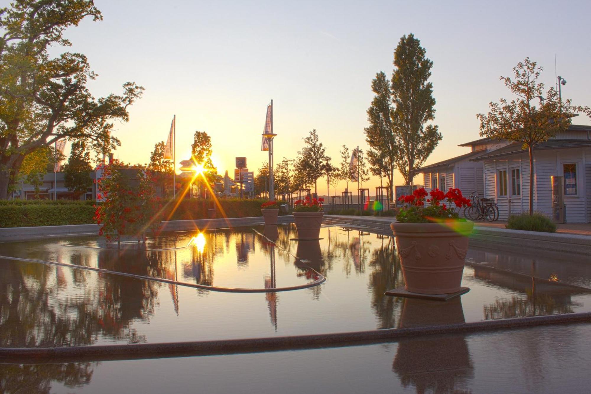 Fewo Mit Terrasse, Gratis Nutzung Vom Ahoi Erlebnisbad Und Sauna In Sellin - Haus Blick Zur See Fewo 13 Goehren  Dış mekan fotoğraf